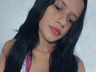 HaileySkinny