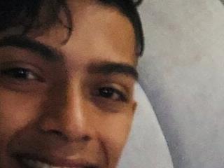 1SUCKING GUYS