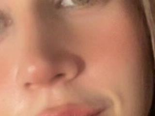 Bella Bauerr2