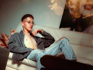dominic thailor