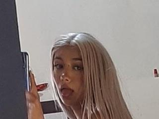 ella r