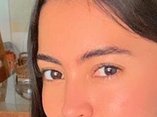 Lily 18
