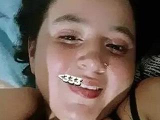 Mia smithL